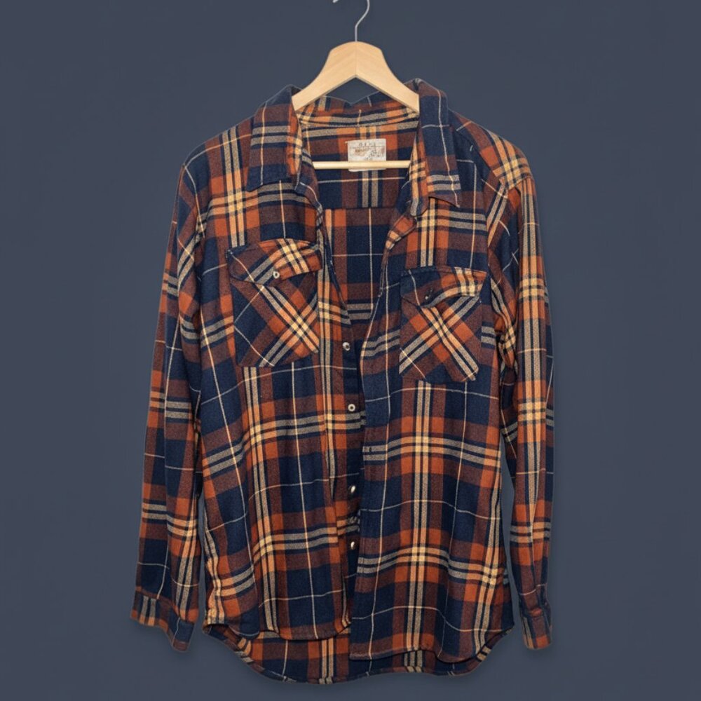 Men’s Rust & Navy Plaid Flannel Button-Down Shirt – Long Sleeve Casual Shirt